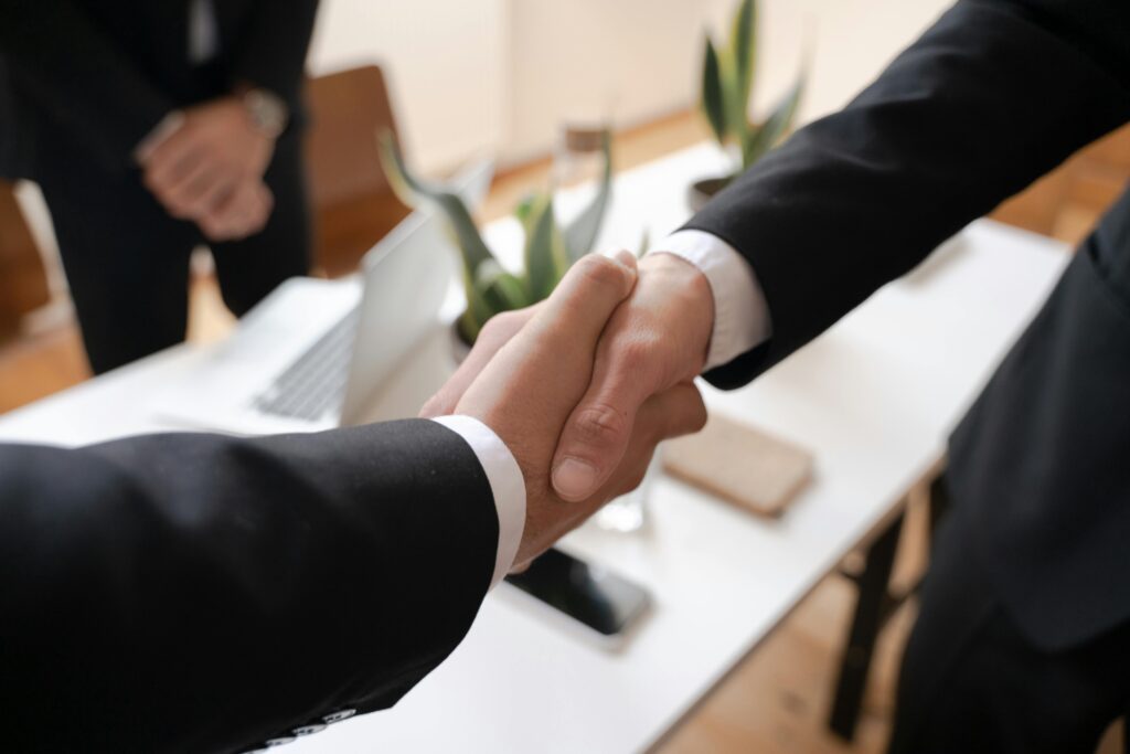 Pacte Associés